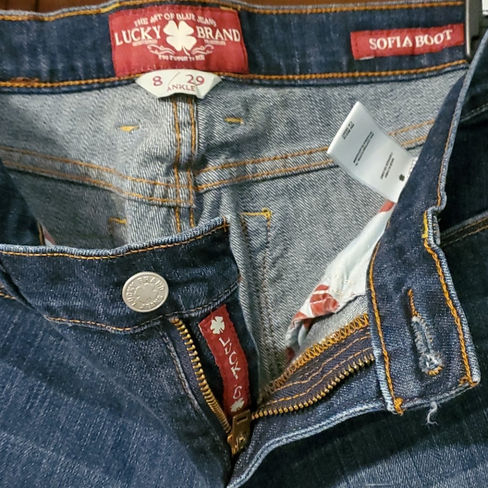 Jeans - Picture 2 of 3